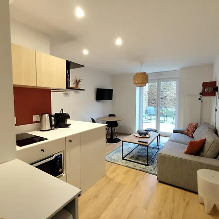 Beau Et Calme T1 Avec Terrasse Au Coeur De Kerinou Apartamento